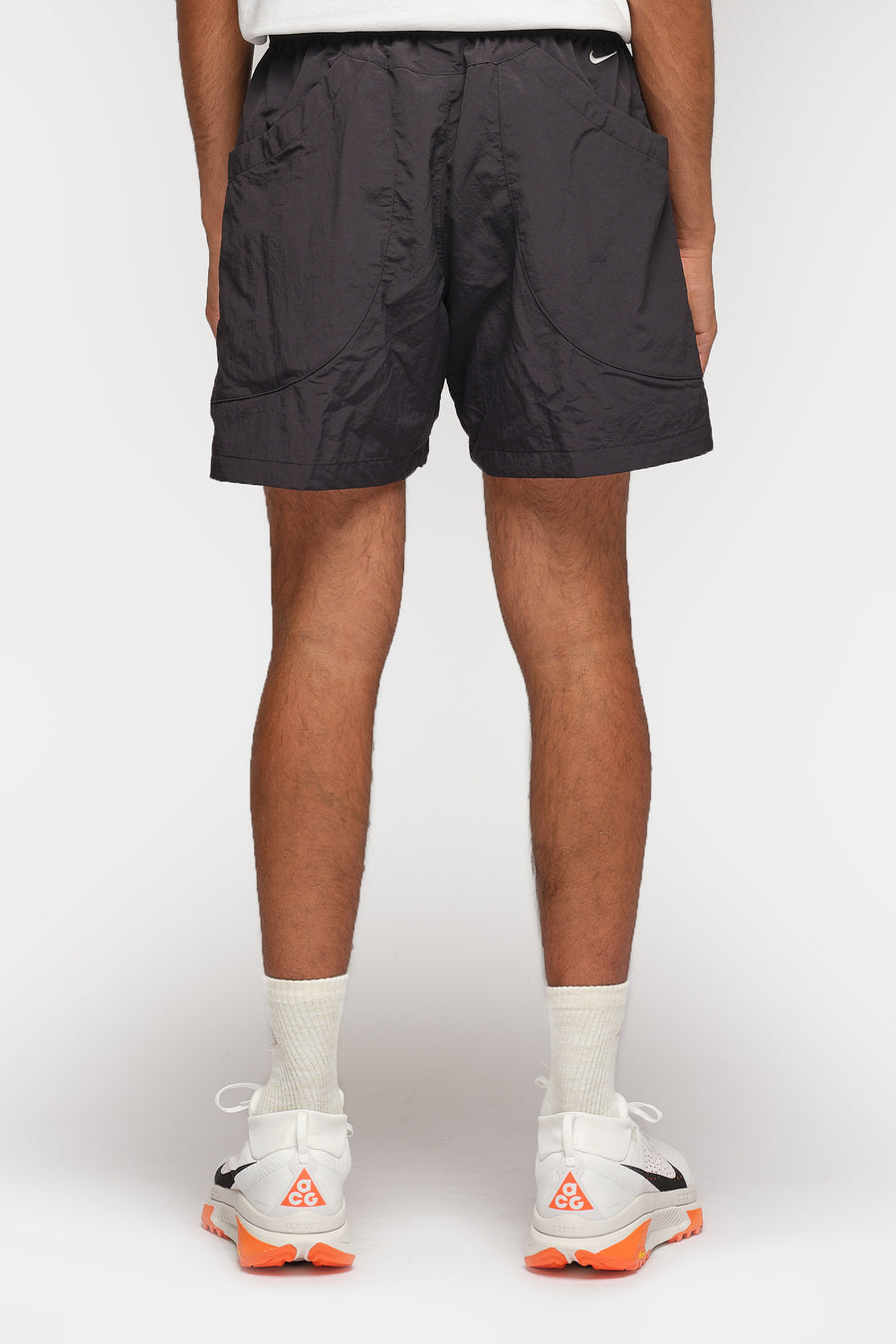 Nike ACG Dolomiti Short in Black/Black/Summit White - Notre
