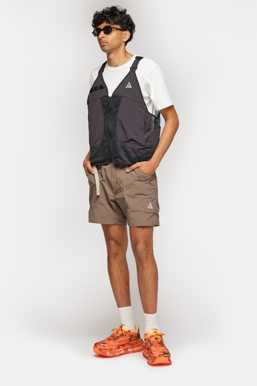 Nike ACG Dolomiti Vest in Black/Summit White - Notre