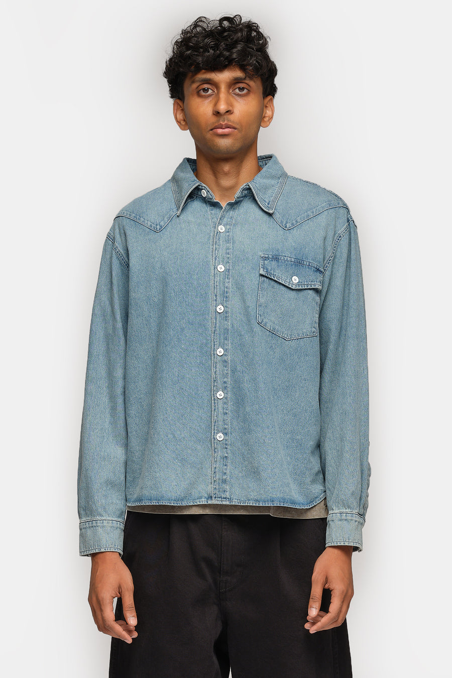 Bare Knuckles Marston Chambray Shirt in Light Wash - Notre