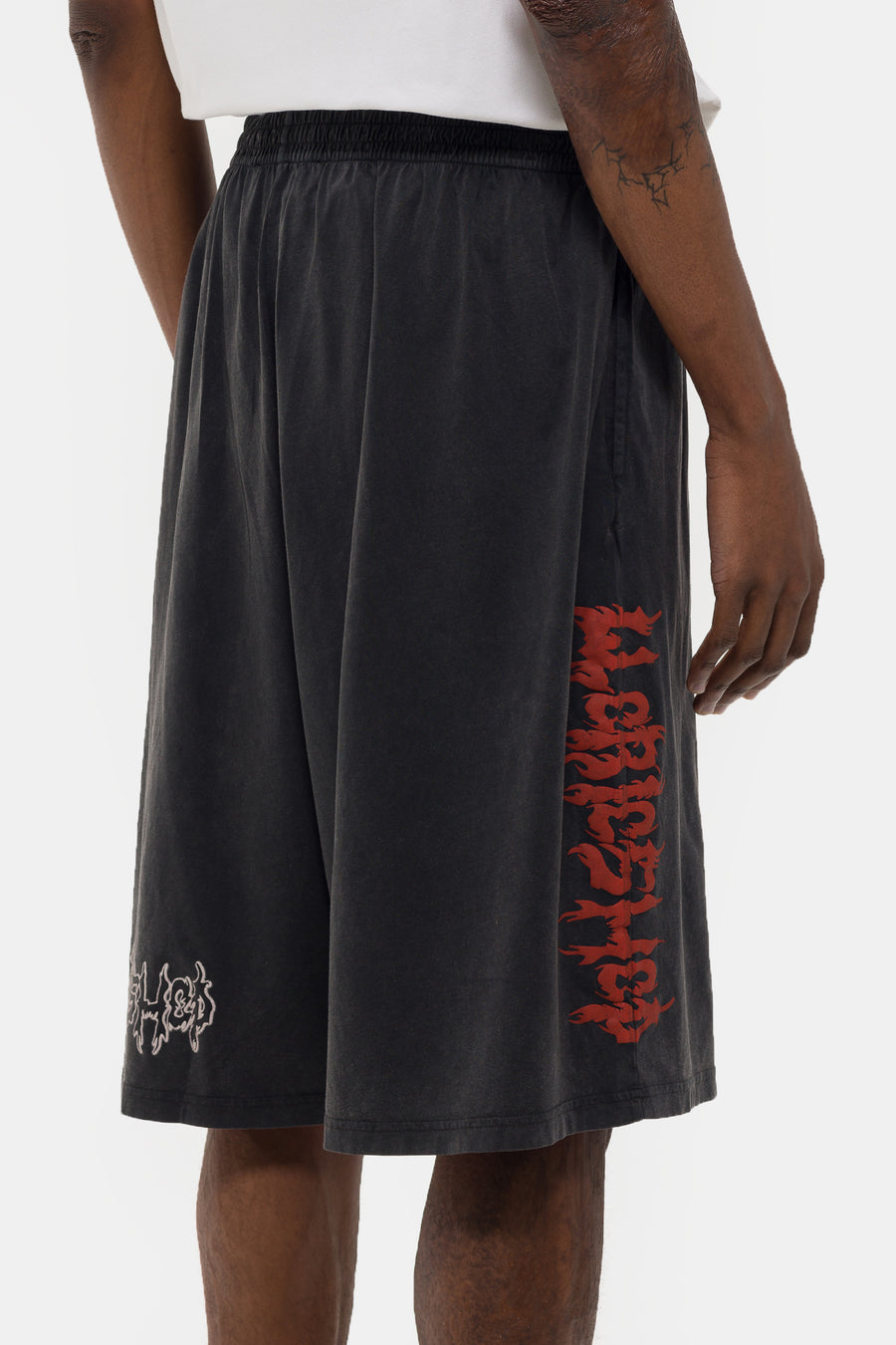 032C Telepresence Comfort Short in Faded Black - Notre