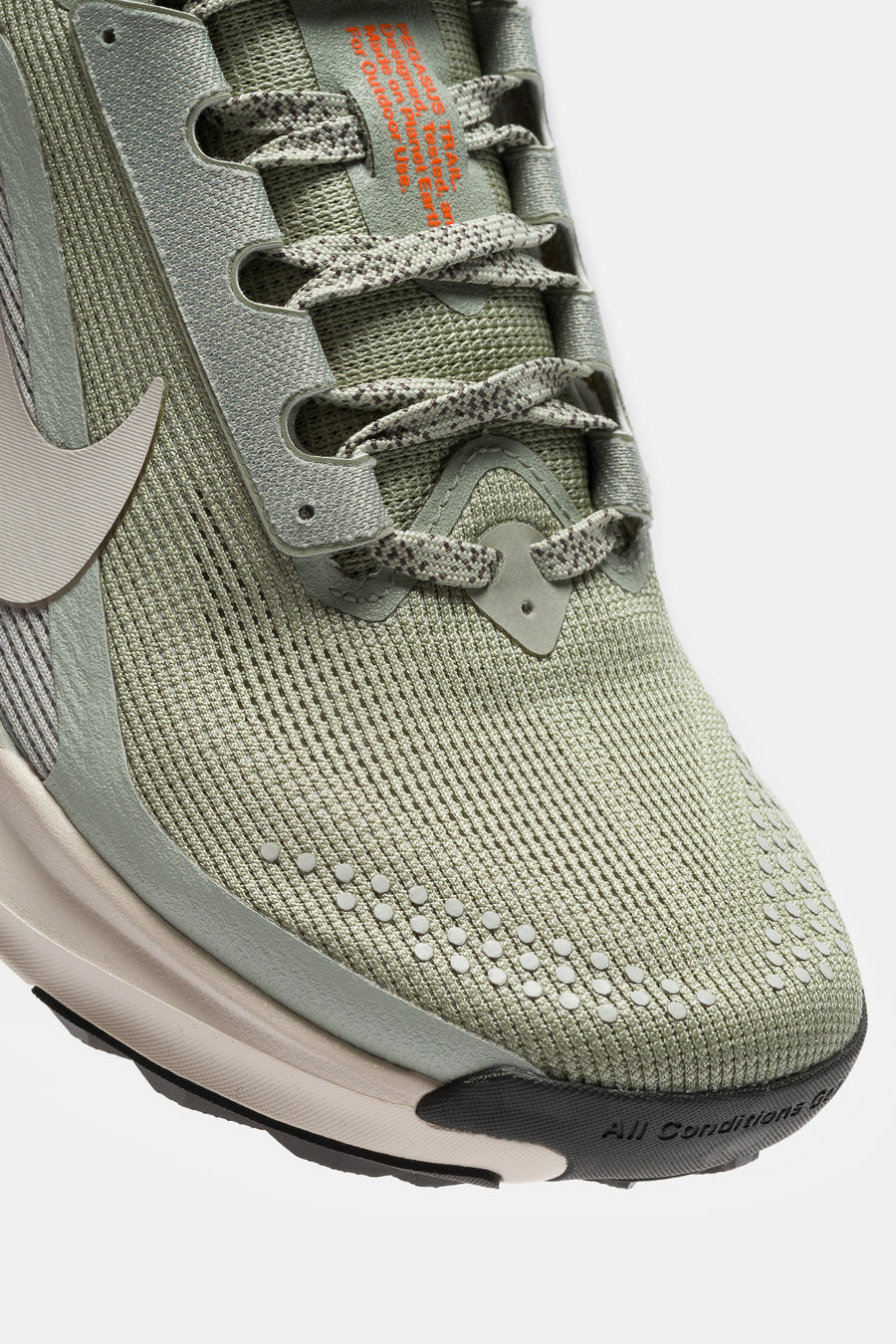 Nike ACG Pegasus Trail Sneaker in Jade Horizon/Phantom/Light Silver - Notre