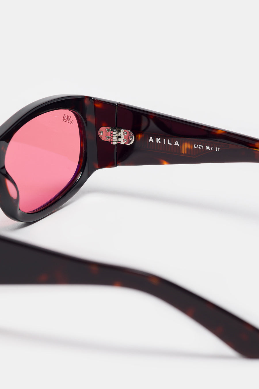 Akila Eazy Sunglasses in Dark Tortoise/Rose - Notre