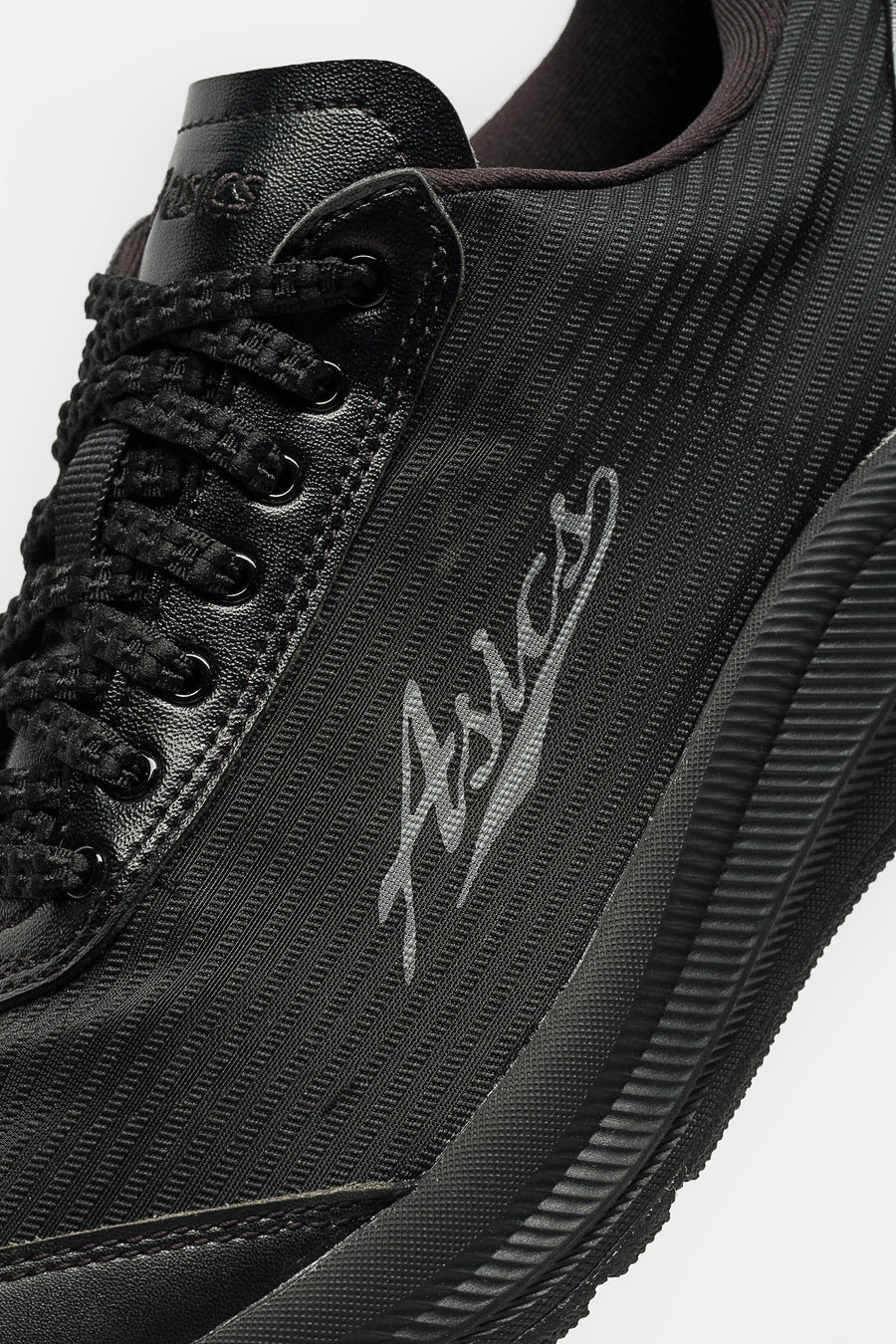 ASICS Kiko Kostadinov Ilargi FF Sneaker in Carbon - Notre