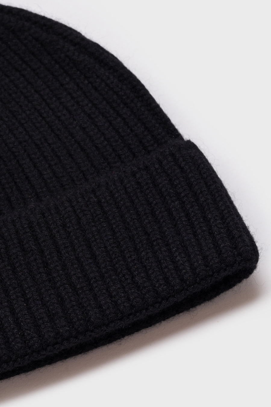 Aaron Levine Cashmere Beanie in Black - Notre