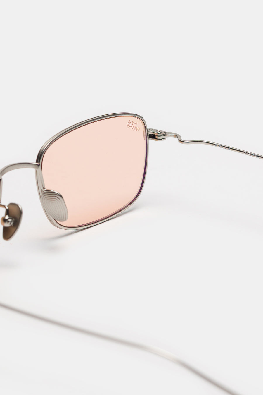 Akila Grace Sunglasses in Matte Silver/Apricot - Notre