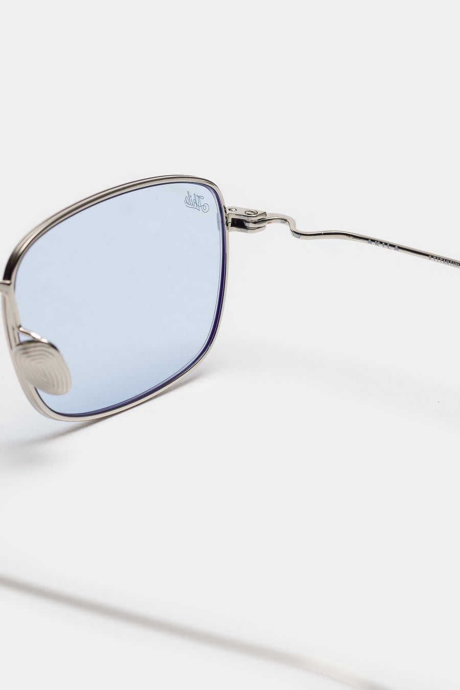 Akila Grace Sunglasses in Silver/Lt Blue - Notre