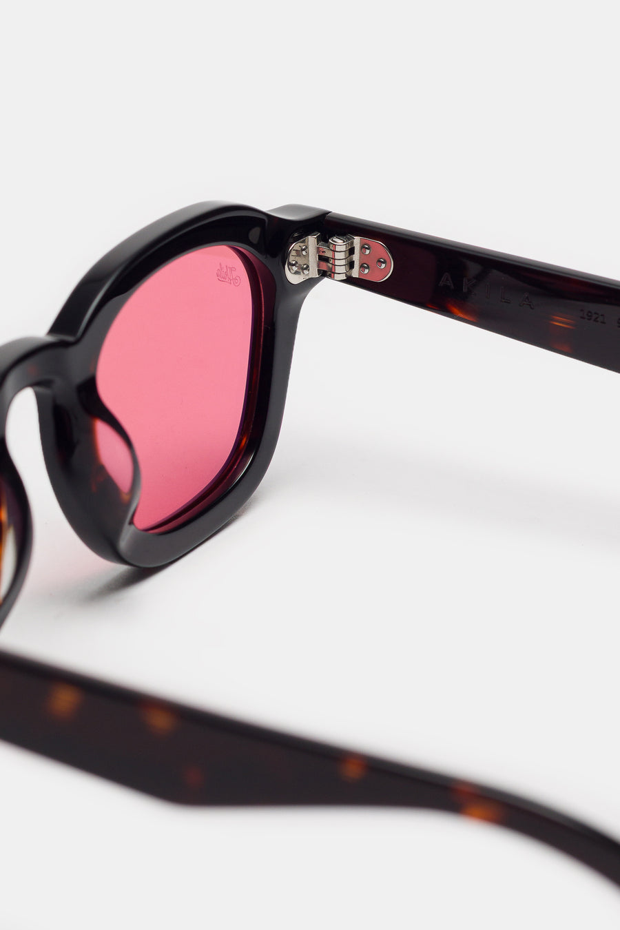 Akila Logos Sunglasses in Tortoise/Rose - Notre