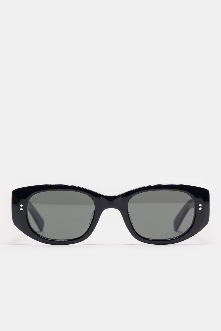 Akila Silvia Sunglasses in Black/Black - Notre