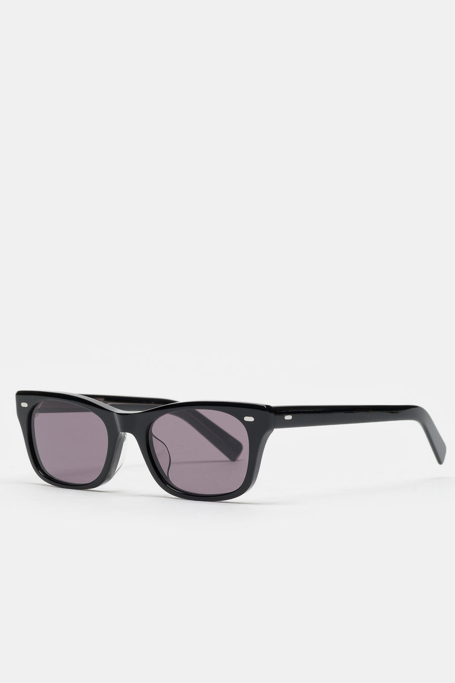 Akila Solace Sunglasses in Black/Black - Notre