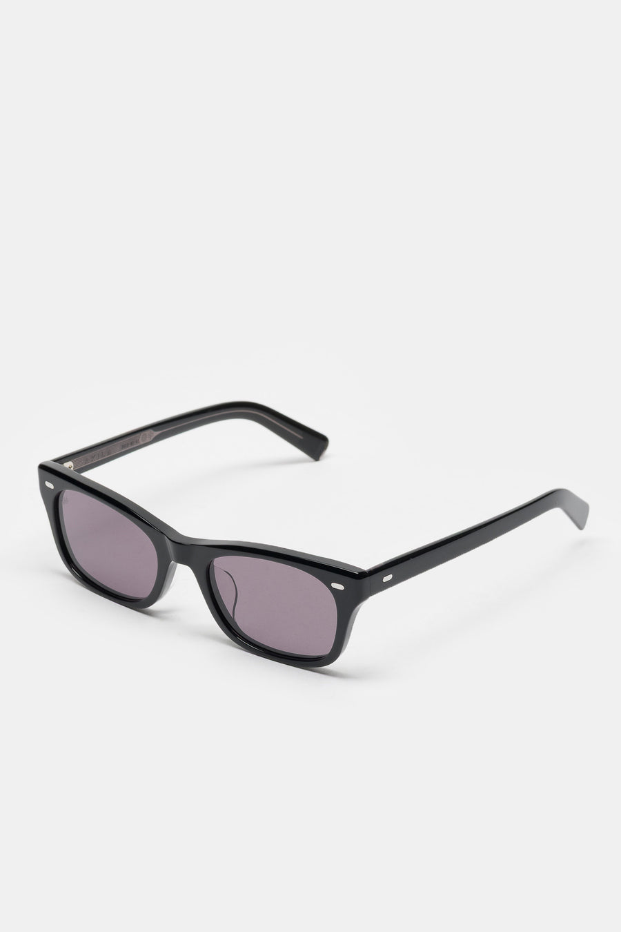 Akila Solace Sunglasses in Black/Black - Notre
