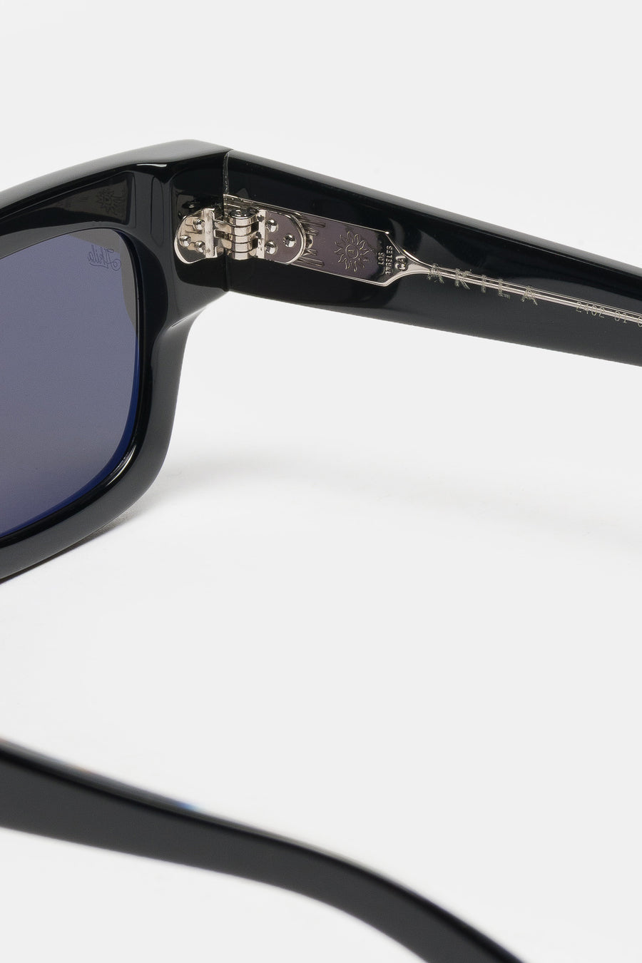 Akila Syndicate Sunglasses in Black/Black - Notre