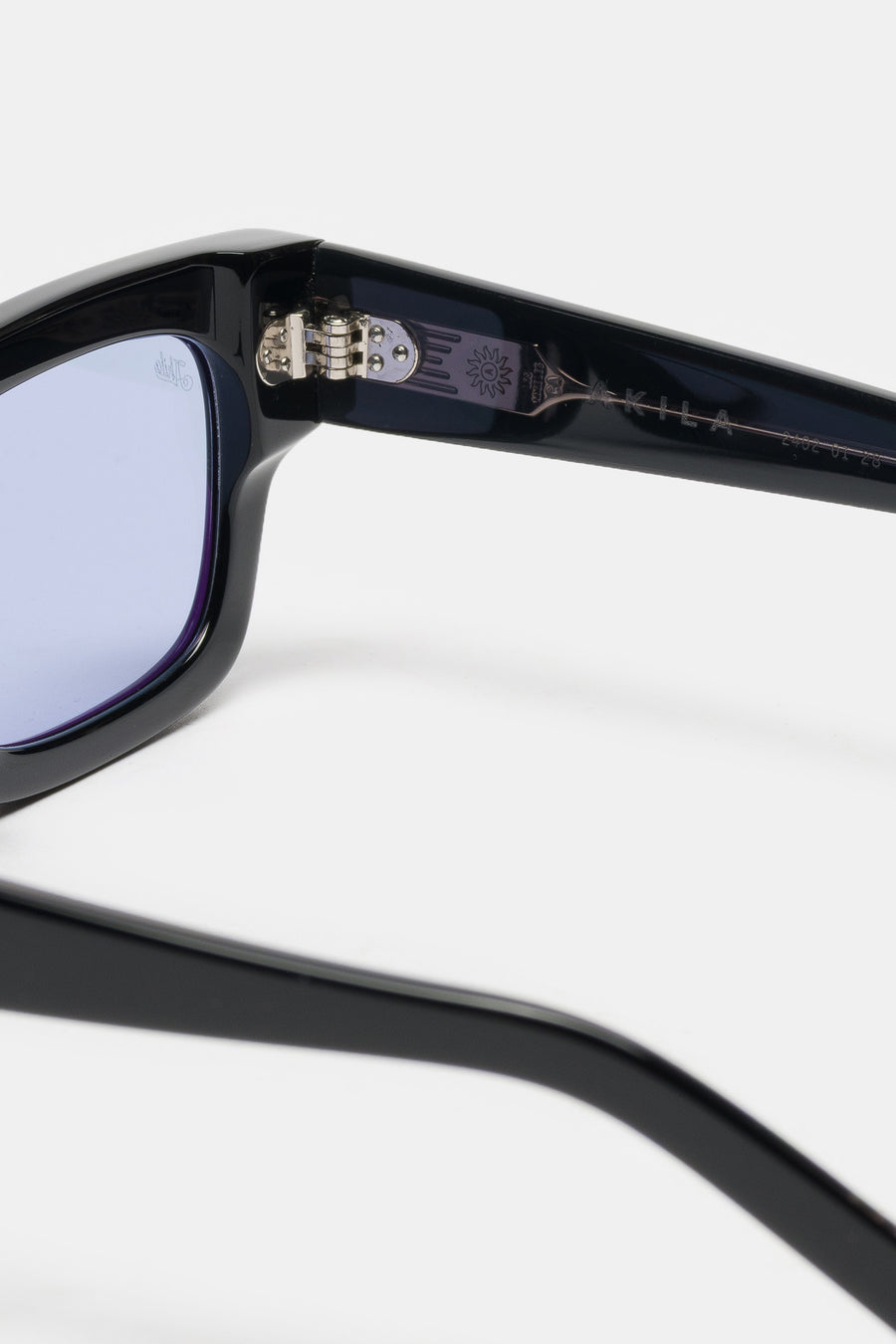 Akila Syndicate Sunglasses in Black/Sky Blue - Notre