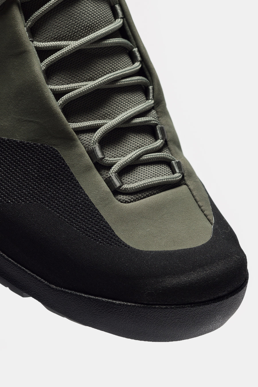 Arc'teryx Konseal Sneaker in Forage/Black - Notre