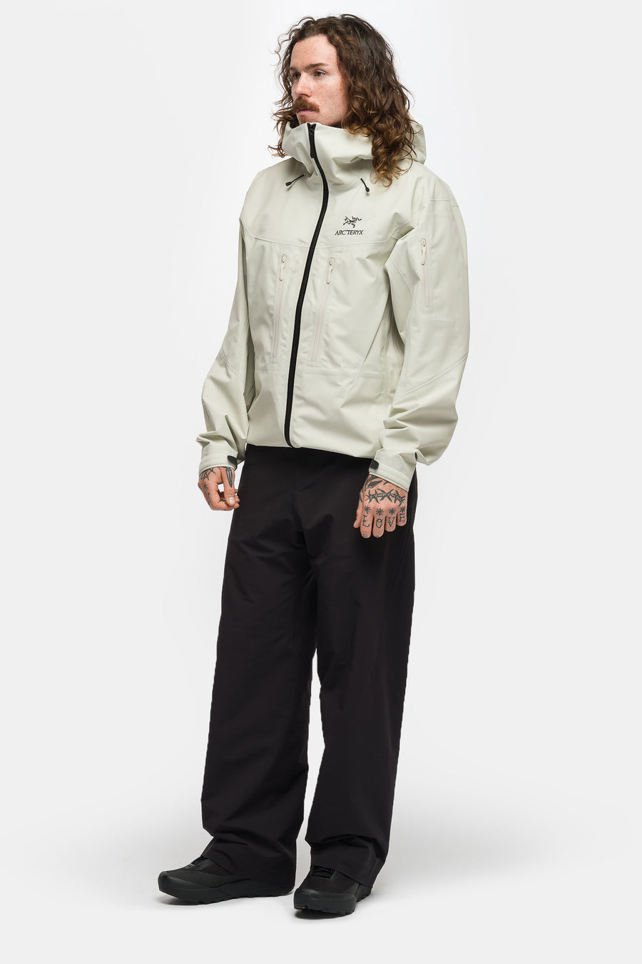 Arc'teryx Alpha SV Jacket in Sea Salt/Black - Notre