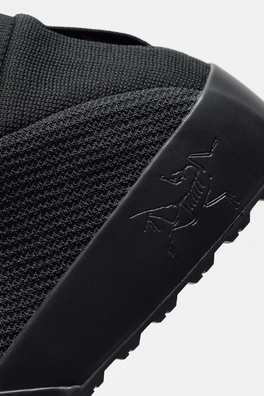 Arc'teryx Kragg Sneaker in Black/Black - Notre