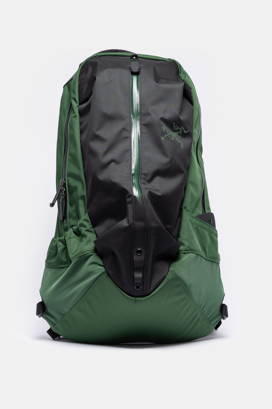 Arc'teryx Arro 22 Backpack in Eden - Notre