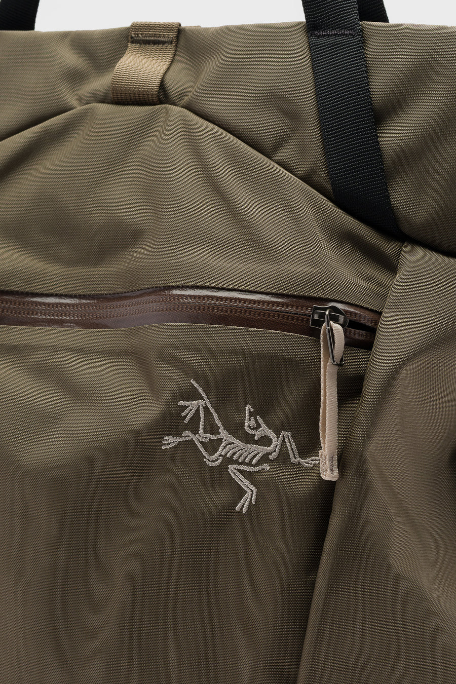Arc'teryx Axios 20 Tote Bag in Mongoose - Notre