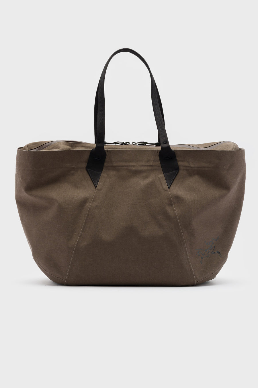 Arc'teryx Carrier 35 Weekender Bag in Mongoose - Notre