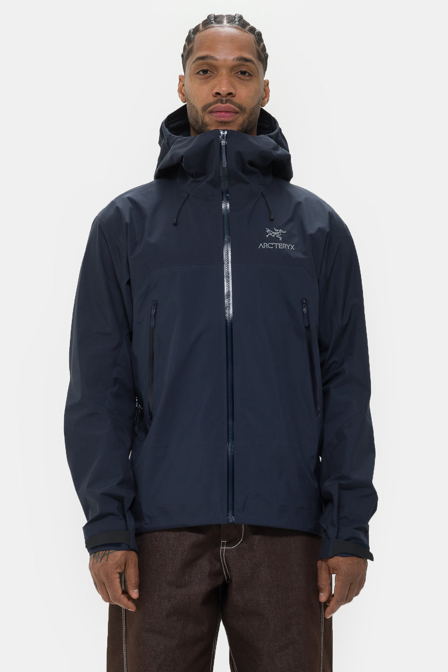 Arc'teryx Beta AR Stormhood Jacket in Black Sapphire - Notre