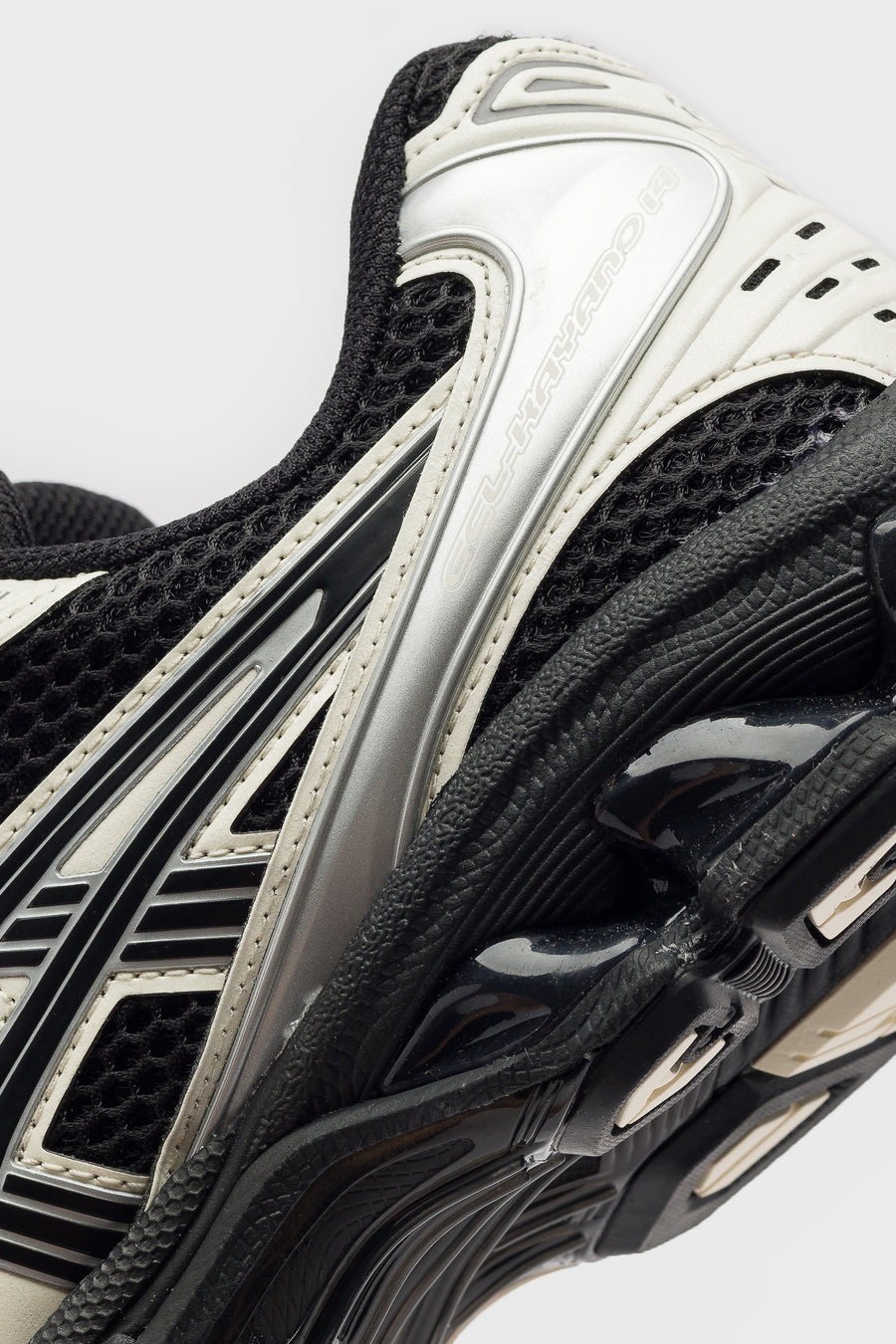 ASICS Gel-Kayano 14 Sneaker in Black/Cream - Notre