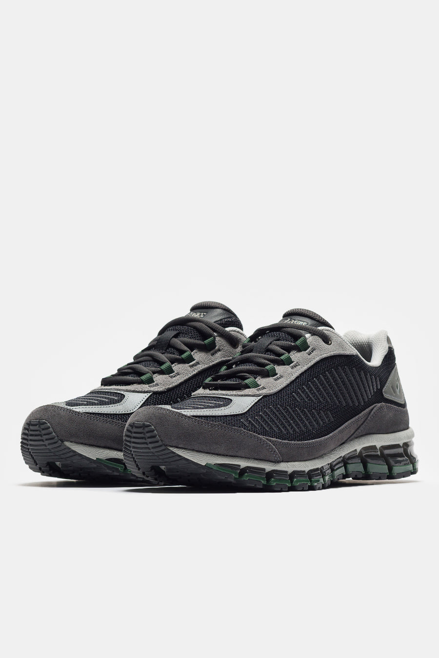 ASICS Gel-Quantum 360 I AMP Sneaker in Black/Obsidian Grey - Notre
