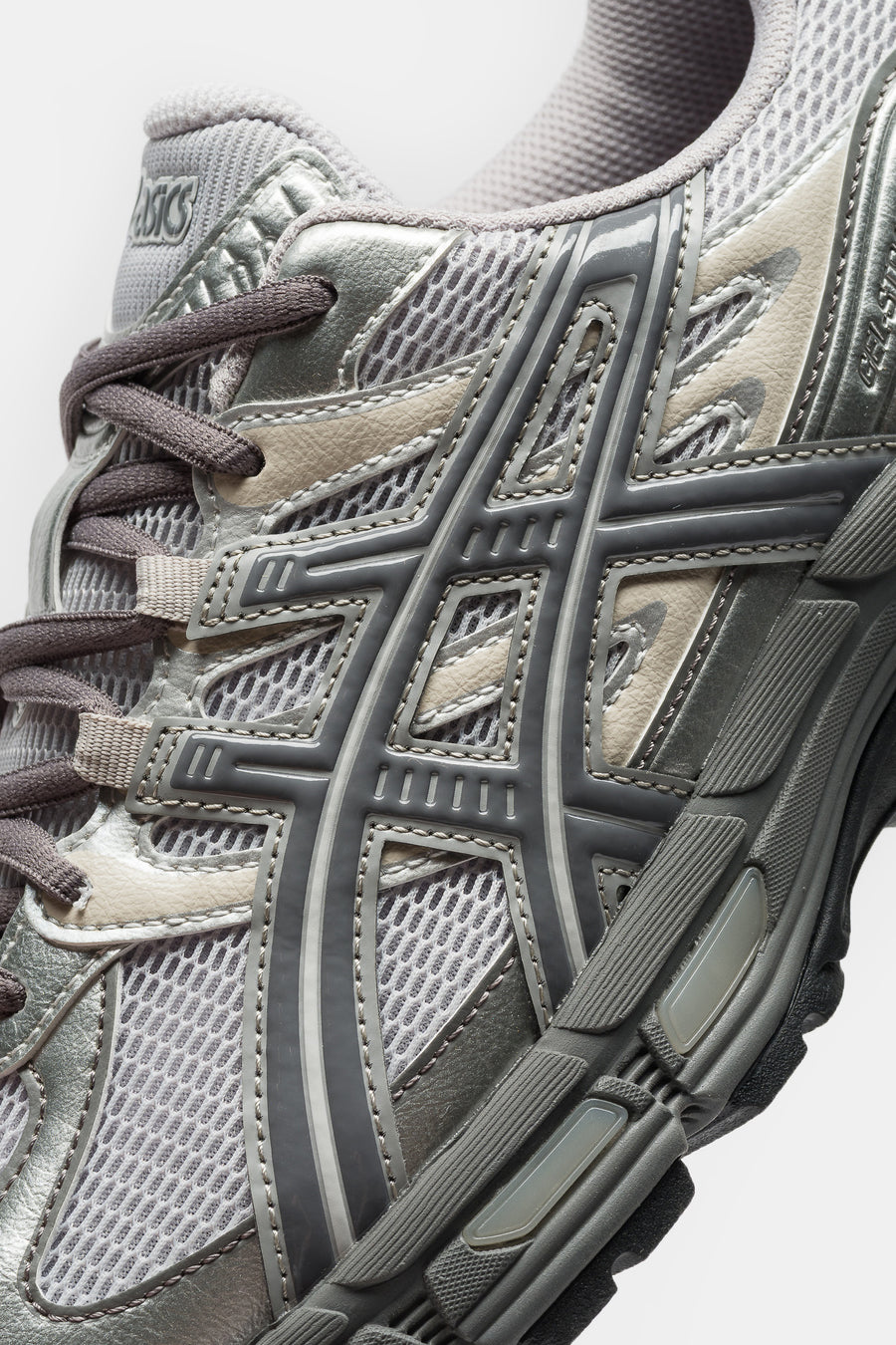 ASICS Gel Stratus MC in Concrete/Carbon - Notre