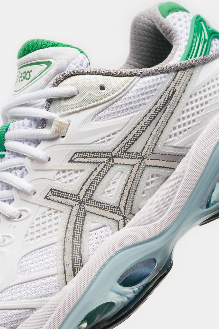 ASICS Hidden NY Gel Kinetic 2.0 Sneaker in White/Castle Rock - Notre