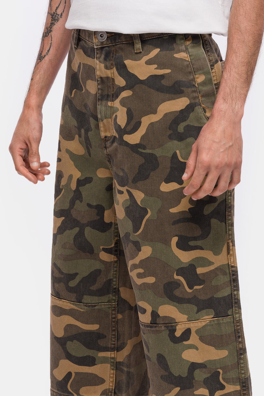 Bare Knuckles Bedford Cord Short in Star Camo - Notre