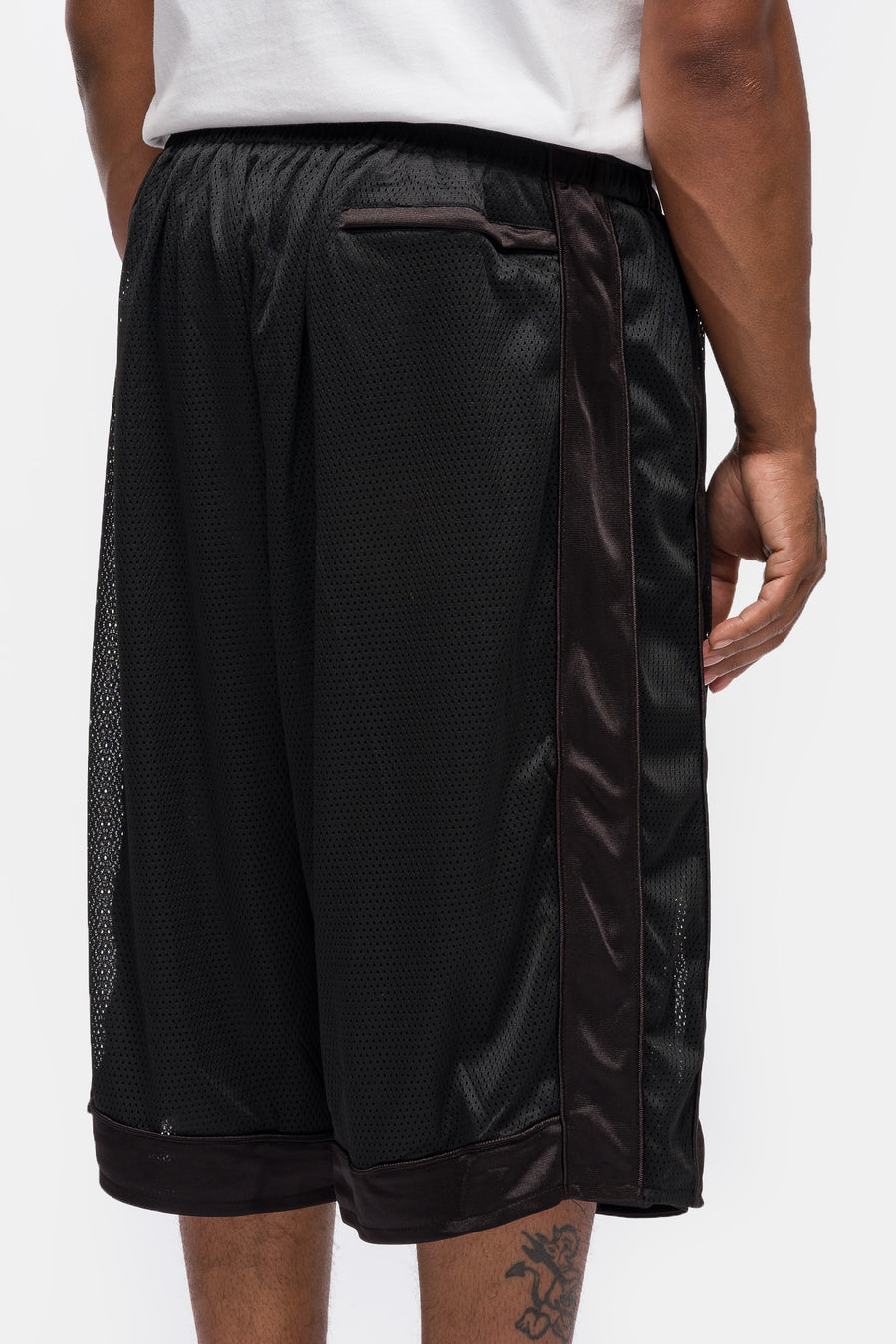 Basketcase Gallery Band1 Oversized Gym Short in Black - Notre