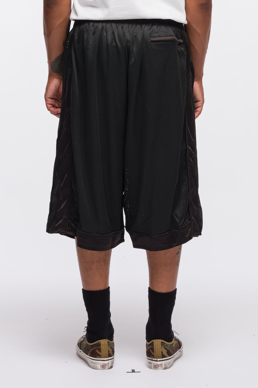 Basketcase Gallery Band1 Oversized Gym Short in Black - Notre