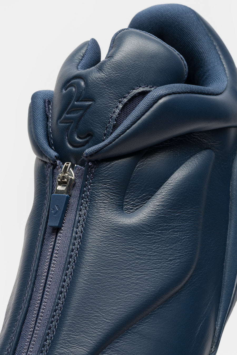 Converse Shai 001 Premium OX Sneaker in Navy/Into the Void/Navy - Notre