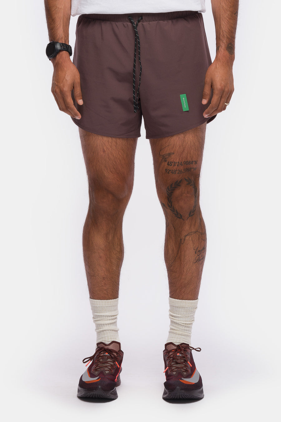 District Vision 5" Training Short in Dark Taupe - Notre