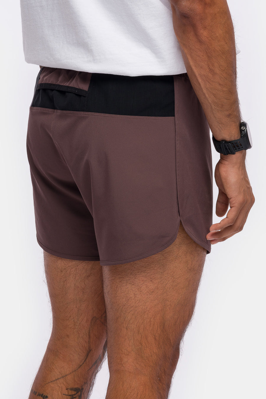 District Vision 5" Training Short in Dark Taupe - Notre