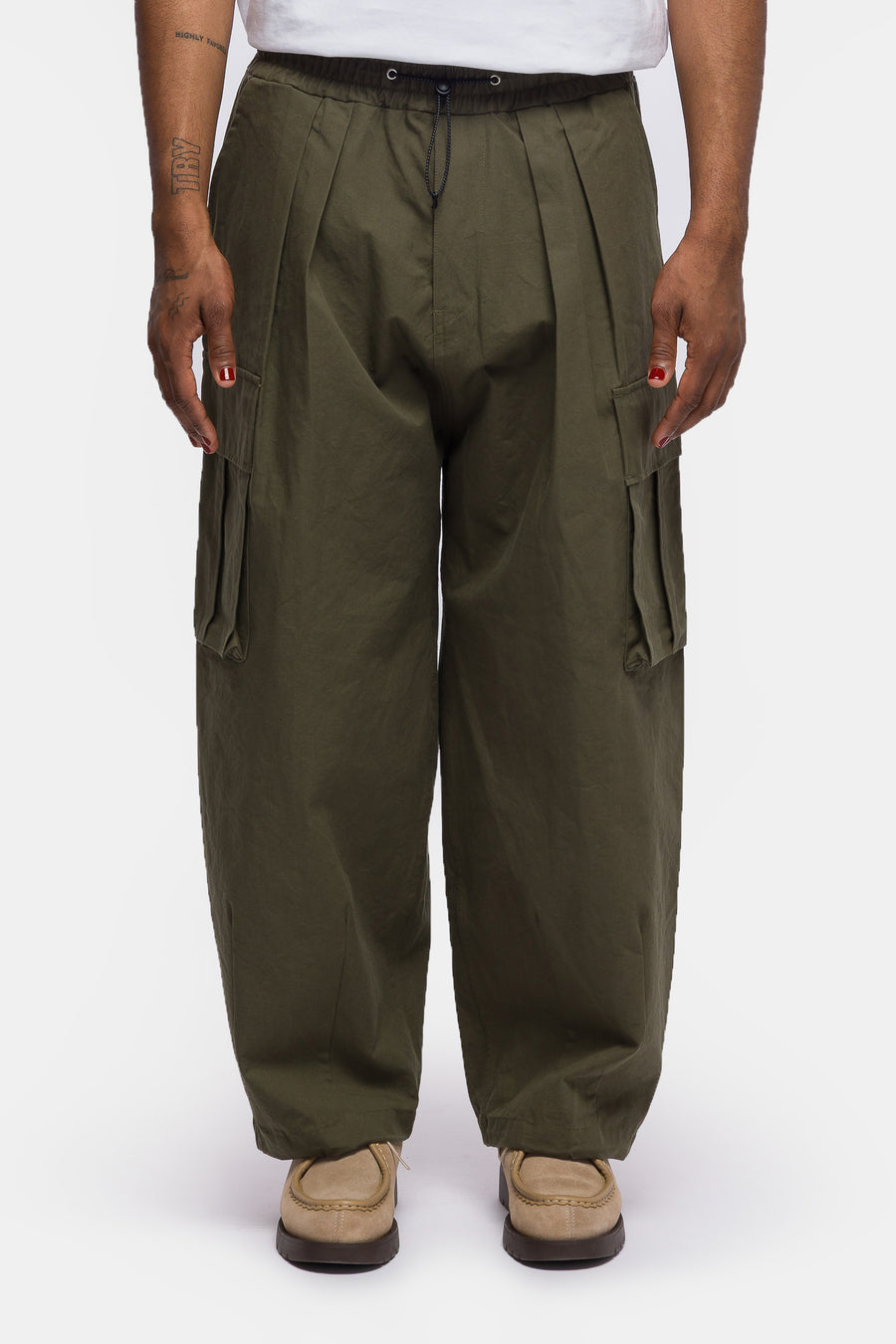 Estudio Niksen Cargo String Balloon Pant in Khaki - Notre