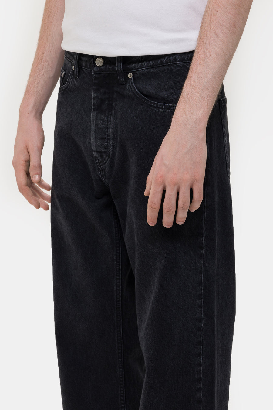 HOPE Criss Jeans in Black - Notre