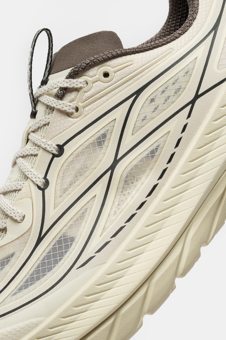HOKA Mach Remastered Sneaker in Eggshell/Asphalt Grey - Notre