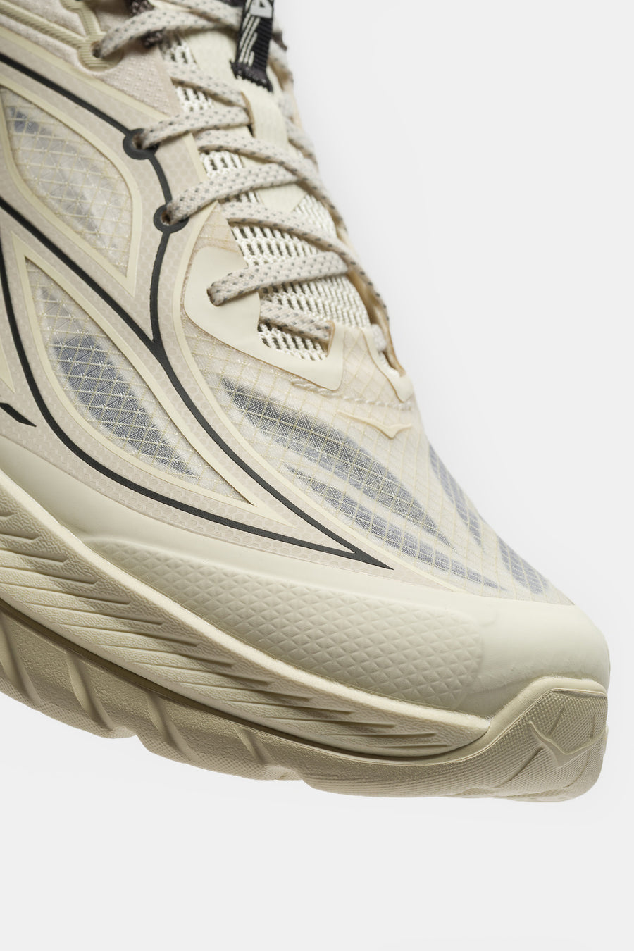 HOKA Mach Remastered Sneaker in Eggshell/Asphalt Grey - Notre