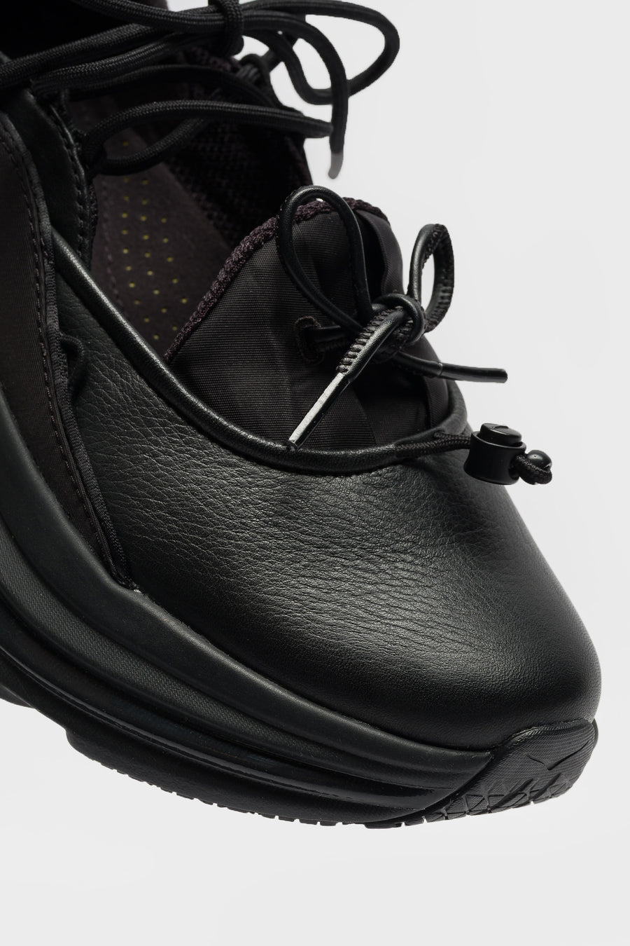 HOKA Bondi Mary Jane Sneaker in Black/Black - Notre