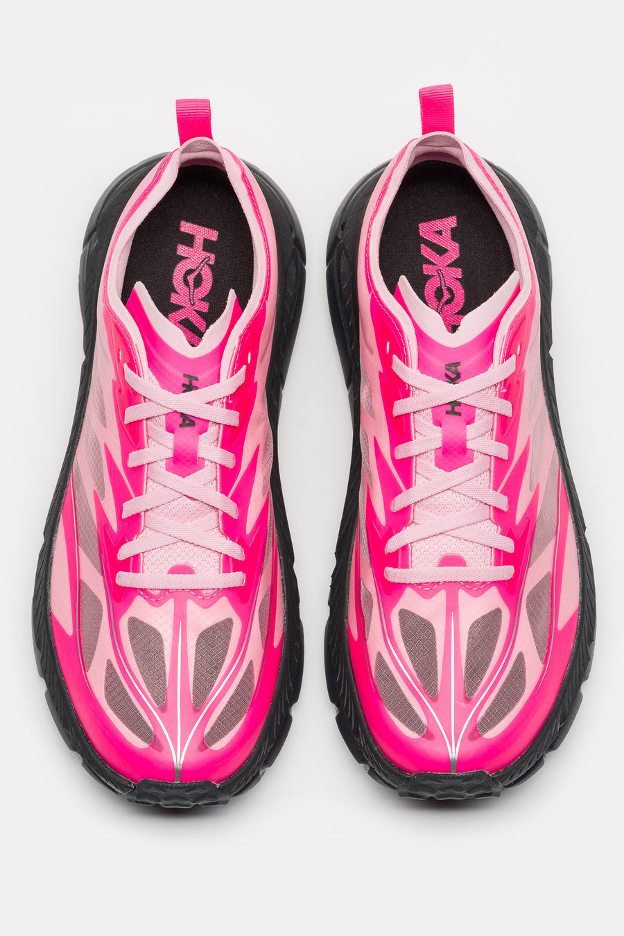 HOKA Mafate Speed 4 Lite Sneaker in Neon Dragonfruit/Black - Notre