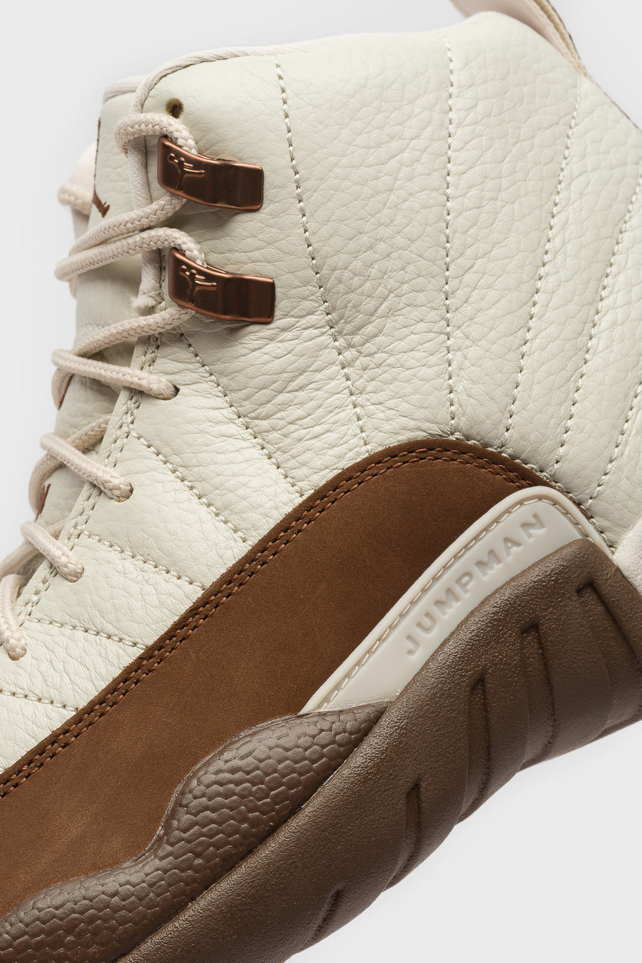 Jordan Air Jordan 12 Retro Sneaker in Lt Orewood Brown/Cacao Wow - Notre