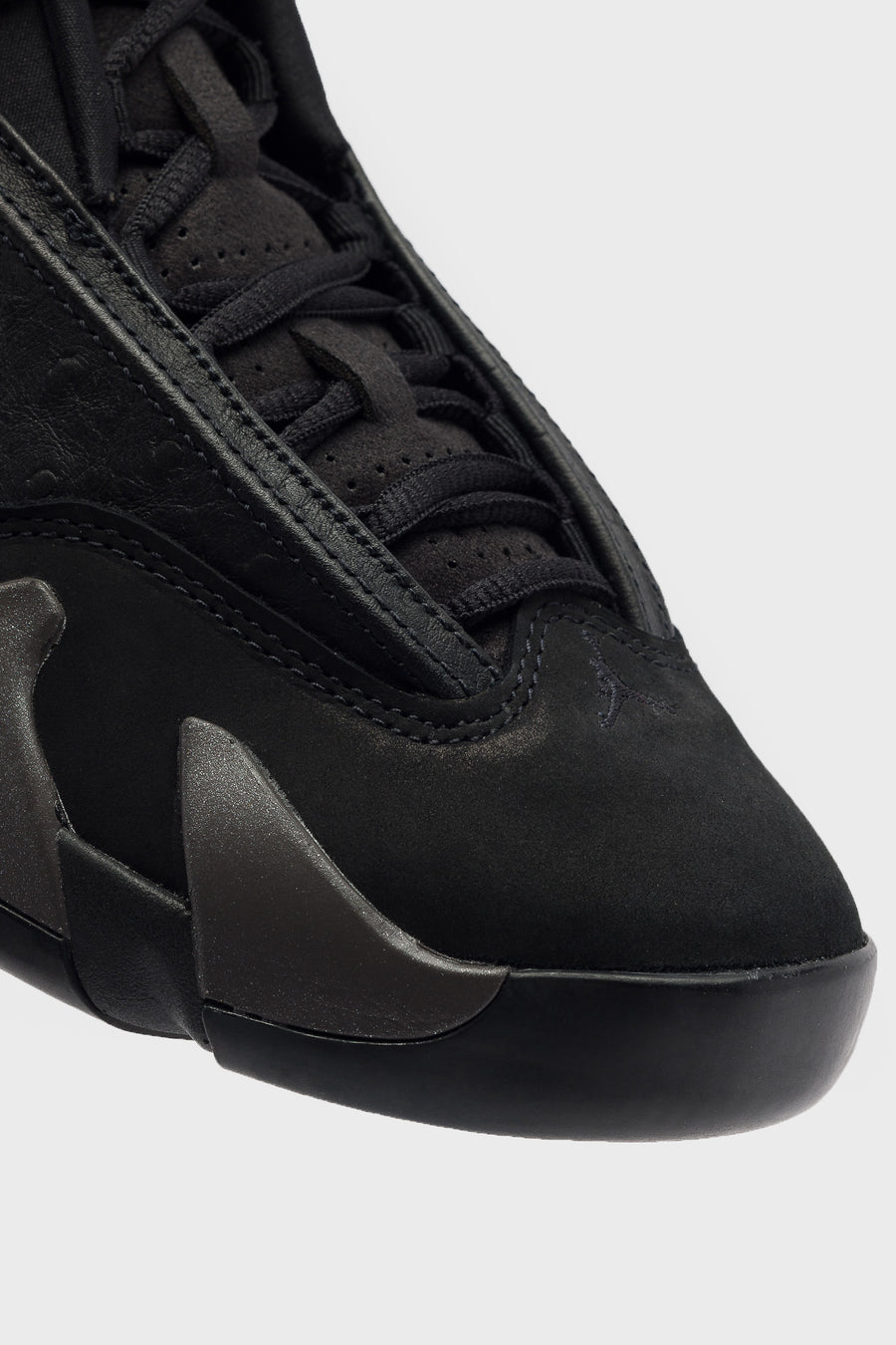 Jordan Air Jordan XIV Low Sneaker in Black/Medium Ash - Notre