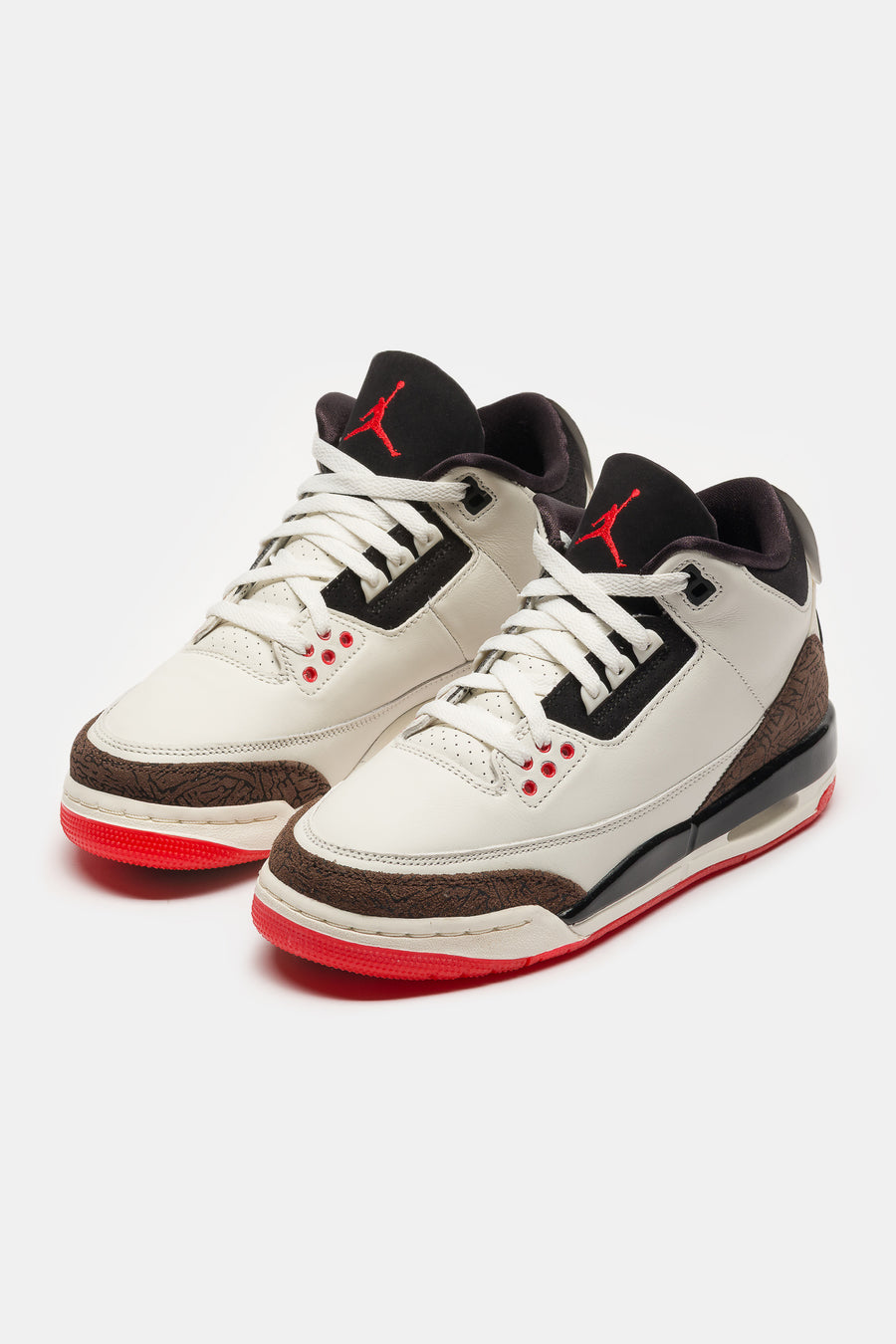 Jordan Air Jordan 3 Sneaker in Sail/Black/University Red/Pale Ivory - Notre