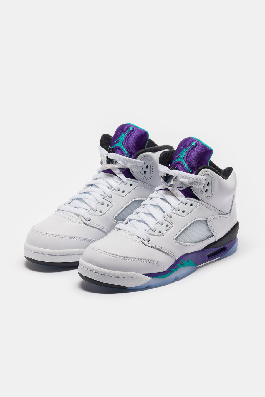 Jordan Air Jordan 5 Retro Grade School Sneaker in White/New Emerald/Grape Ice/Black - Notre