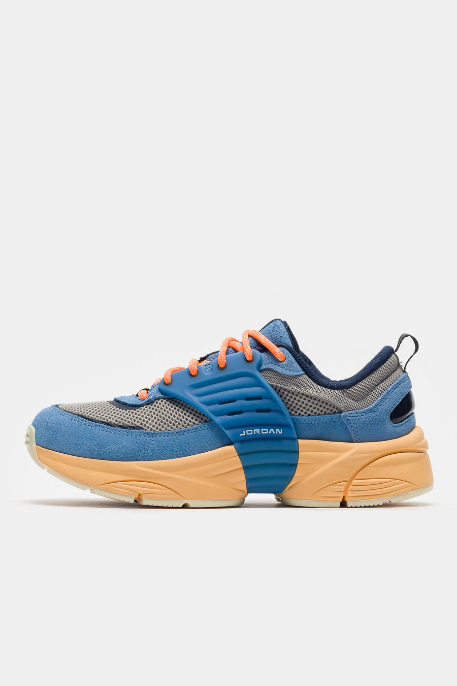 Jordan Trunner O/S SP Sneaker in Blue Beyond/Atomic Orange/Cobblestone - Notre