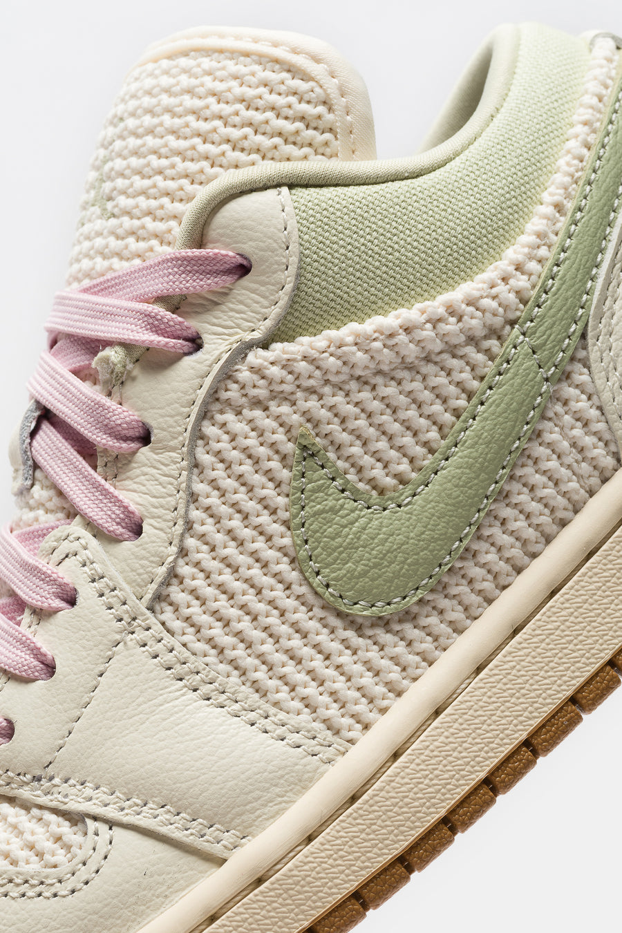 Jordan Air Jordan 1 Low SE Sneaker in Sail/Iced Carmine/Olive Aura/Pearl White - Notre