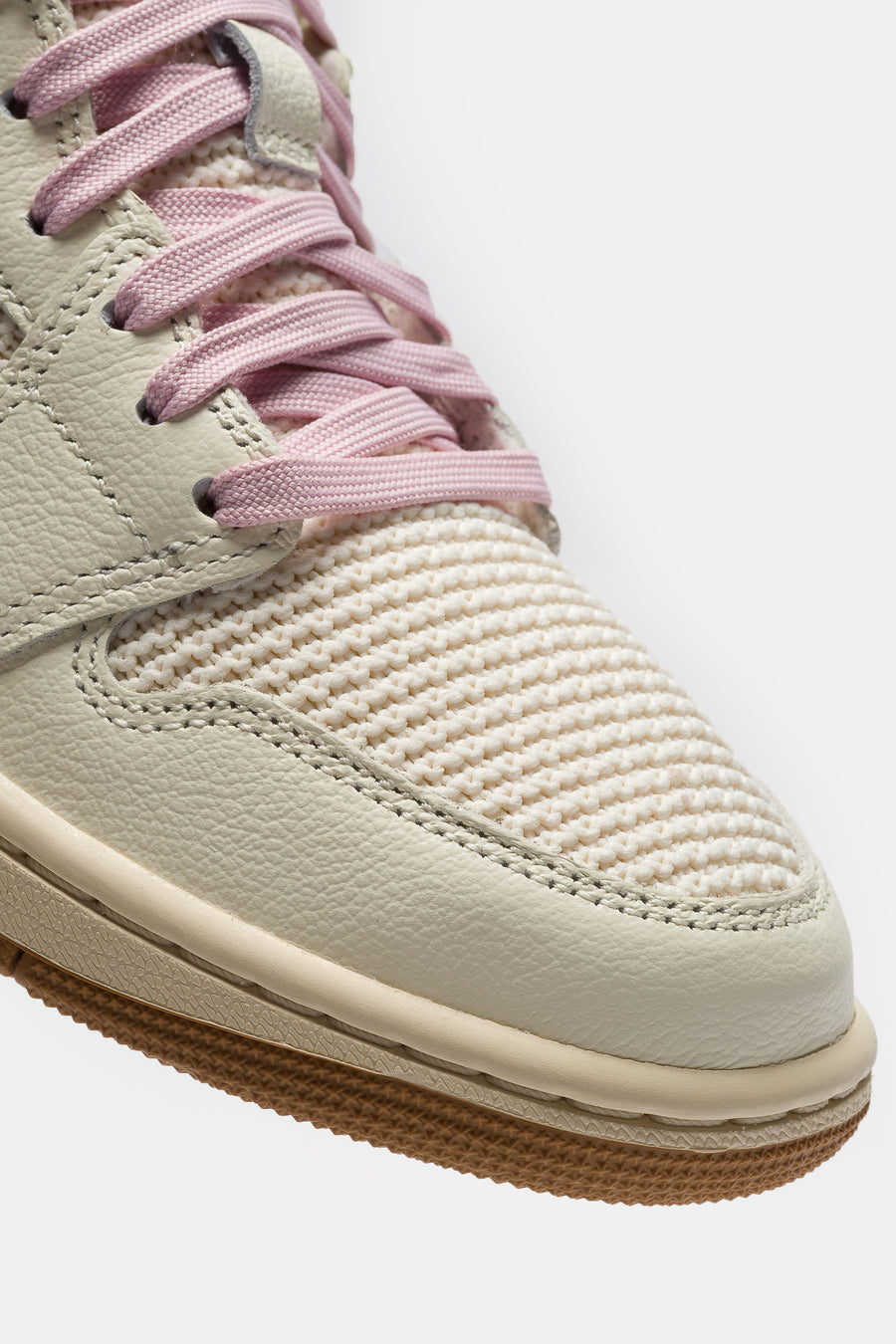 Jordan Air Jordan 1 Low SE Sneaker in Sail/Iced Carmine/Olive Aura/Pearl White - Notre