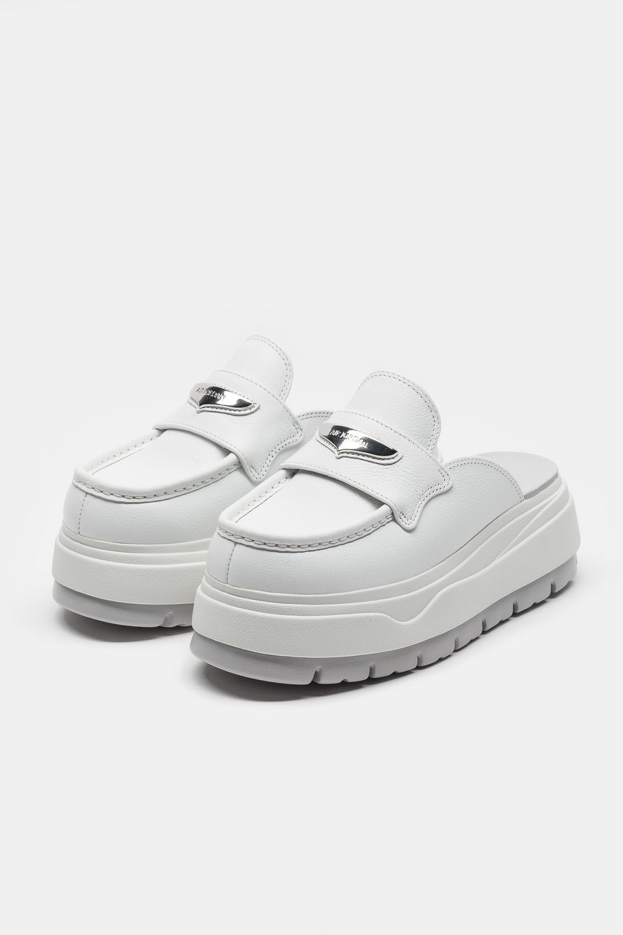 Jordan Air Jordan Mule Sneaker in Summit White/Metallic Silver/Vast Grey - Notre