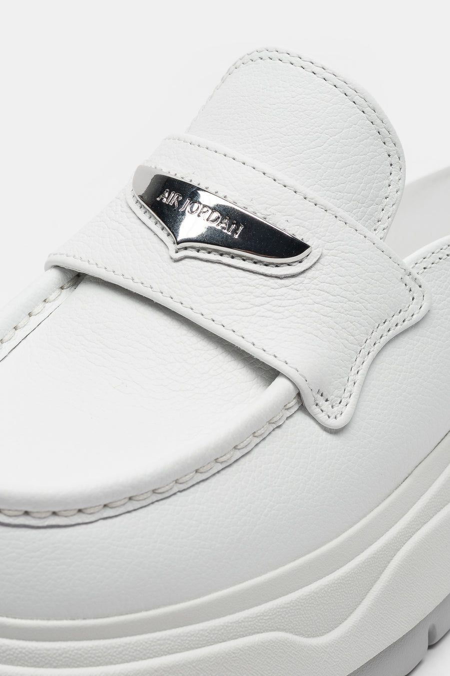 Jordan Air Jordan Mule Sneaker in Summit White/Metallic Silver/Vast Grey - Notre