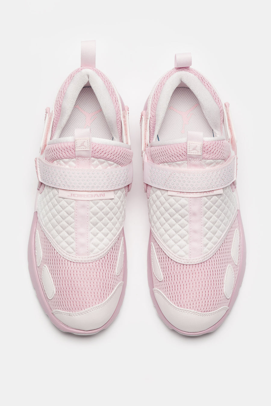Jordan Trunner LX Sneaker in Iced Carmine/Iced Carmine/Pearl Pink - Notre