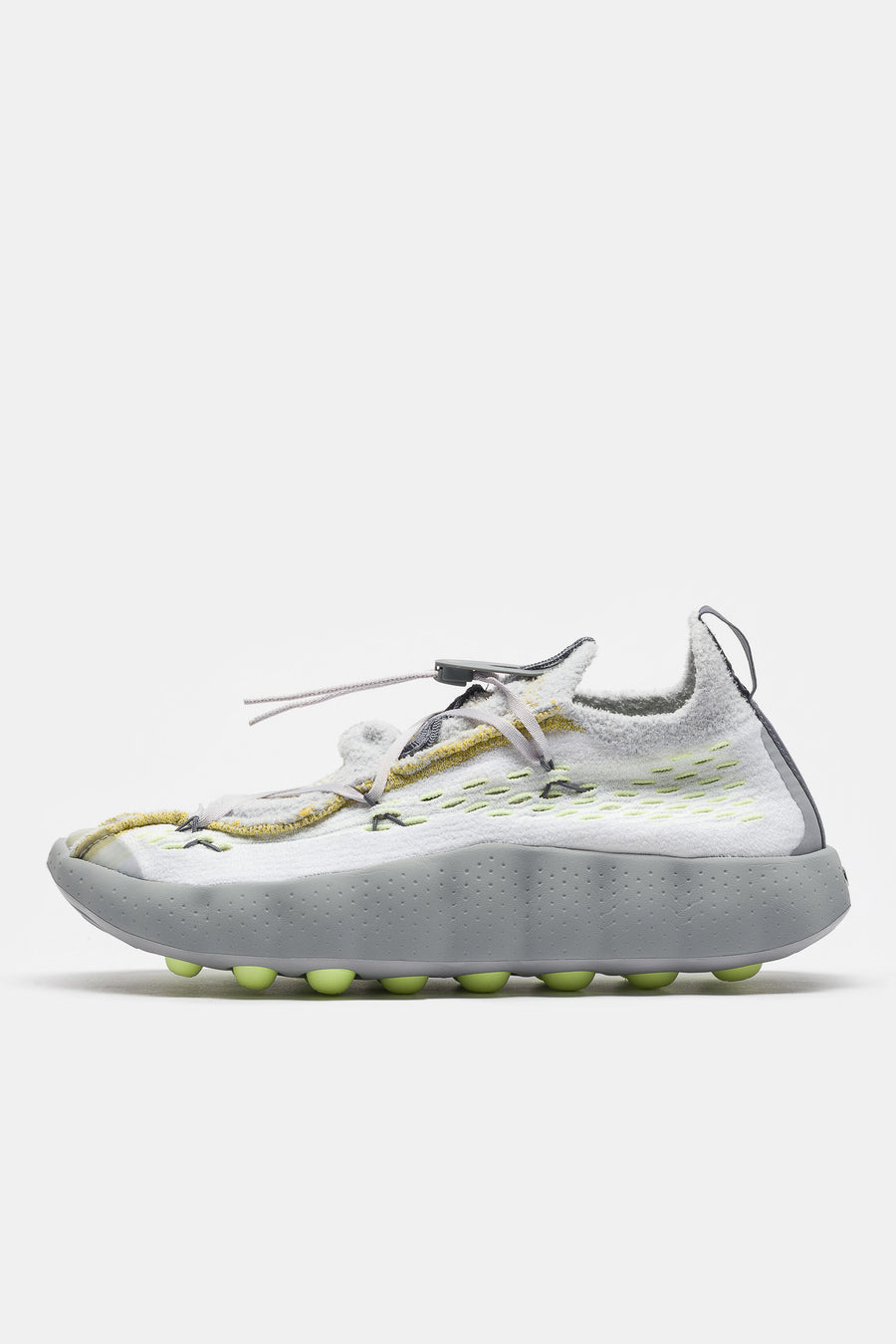 Nike Mind 002 Flyknit Sneaker in White/Dark Grey/Pure Platinum/Wolf Grey - Notre